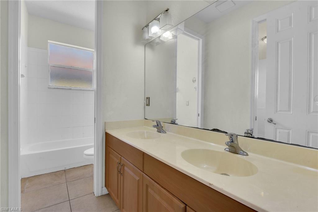 11258 Coimbra Ln Property Photo 40