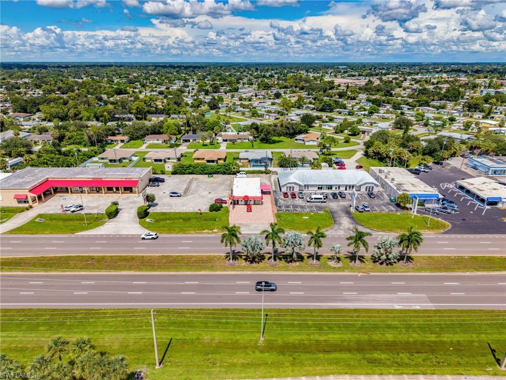 2842 Tamiami Trl Property Photo 7