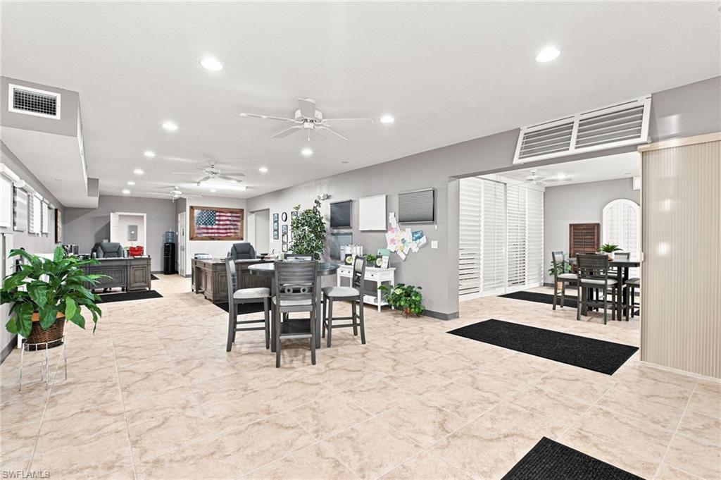 2842 Tamiami Trl Property Photo 16
