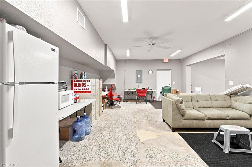 2842 Tamiami Trl Property Photo 26