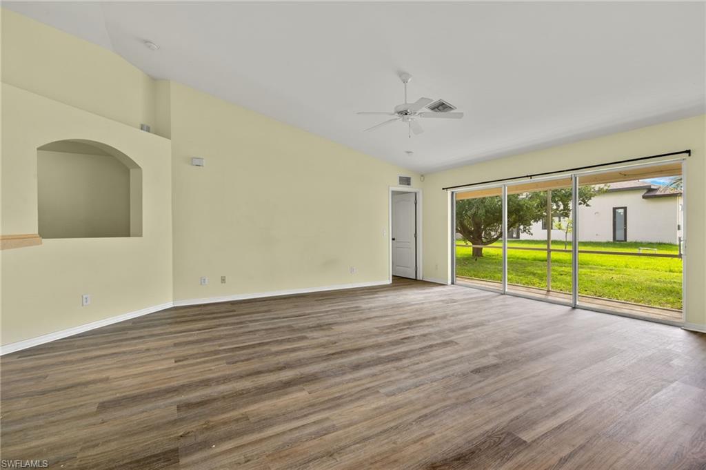 2102 Nw 9th St Property Photo 5