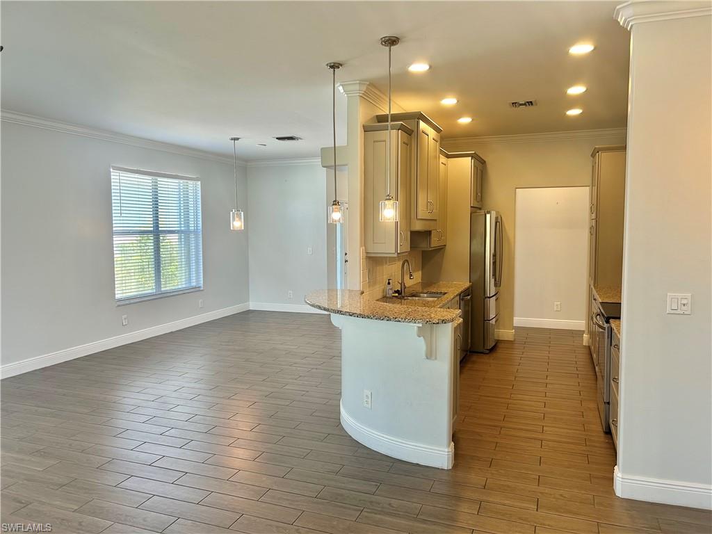 11228 Lakeland Cir Property Photo 7