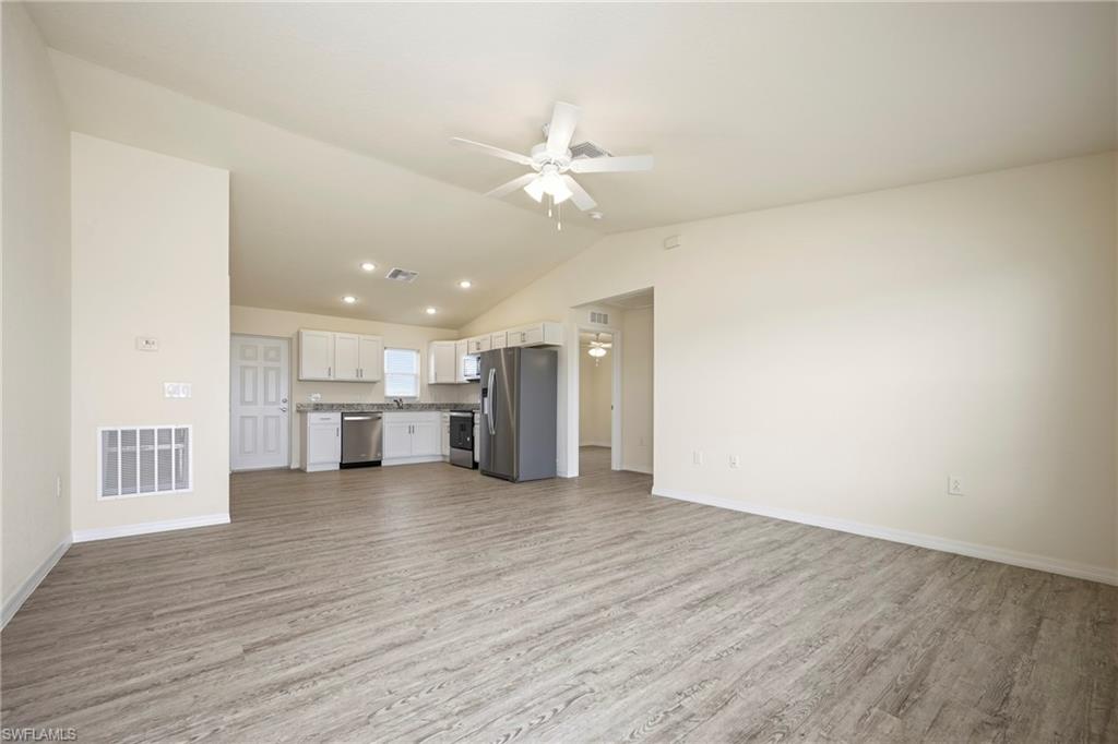 9026 Maywood Cir Property Photo 5