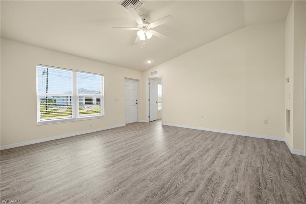 9026 Maywood Cir Property Photo 7