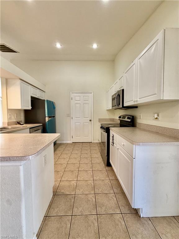 1019 Angelo Ave Property Photo 4