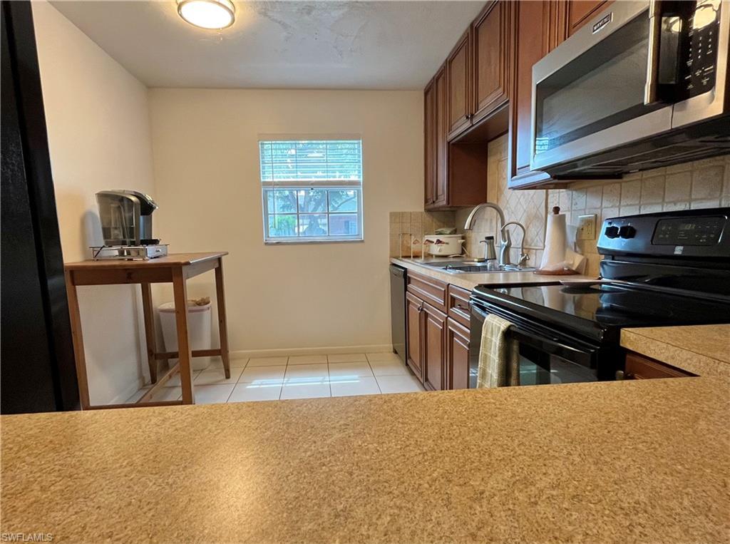 1371 Bunker Way Property Photo 3