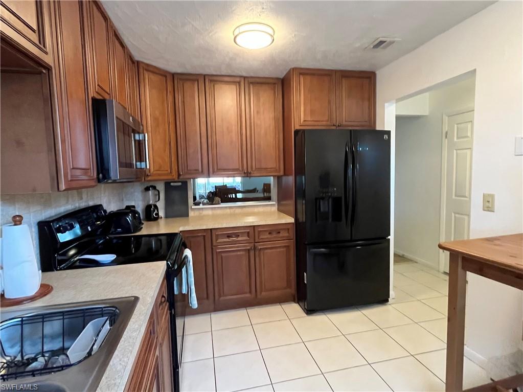 1371 Bunker Way Property Photo 4