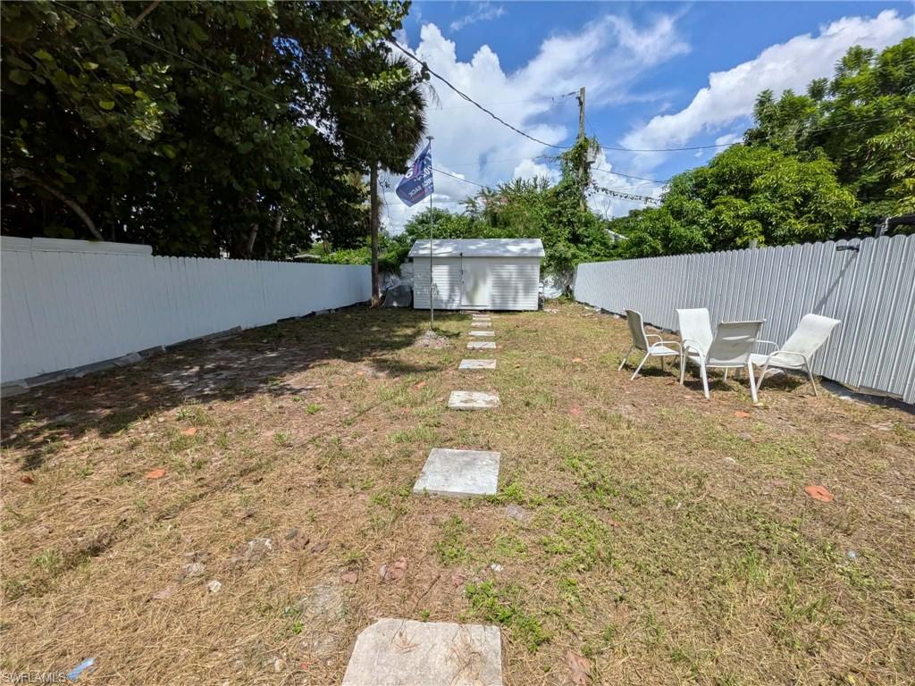2343 Canal St Property Photo 5