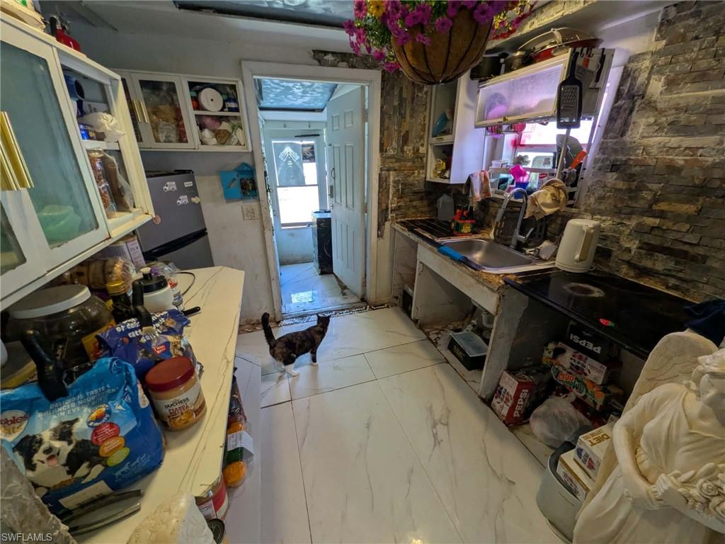 2343 Canal St Property Photo 7