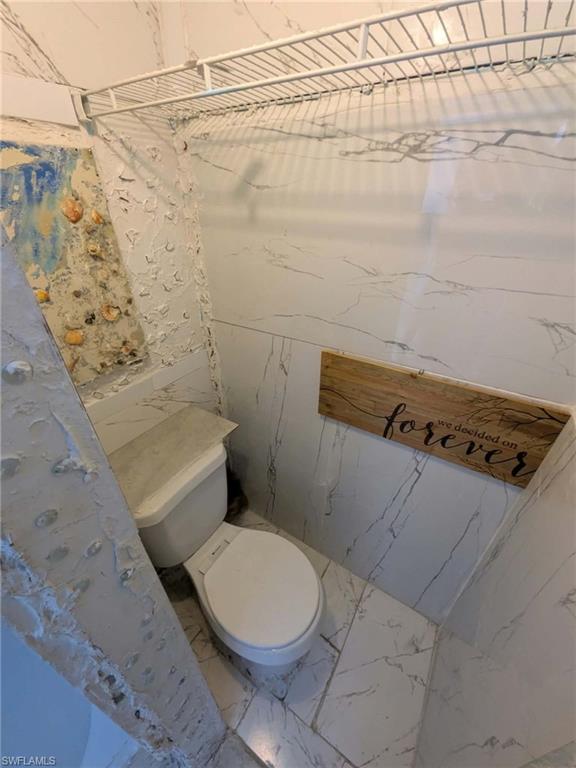 2343 Canal St Property Photo 16
