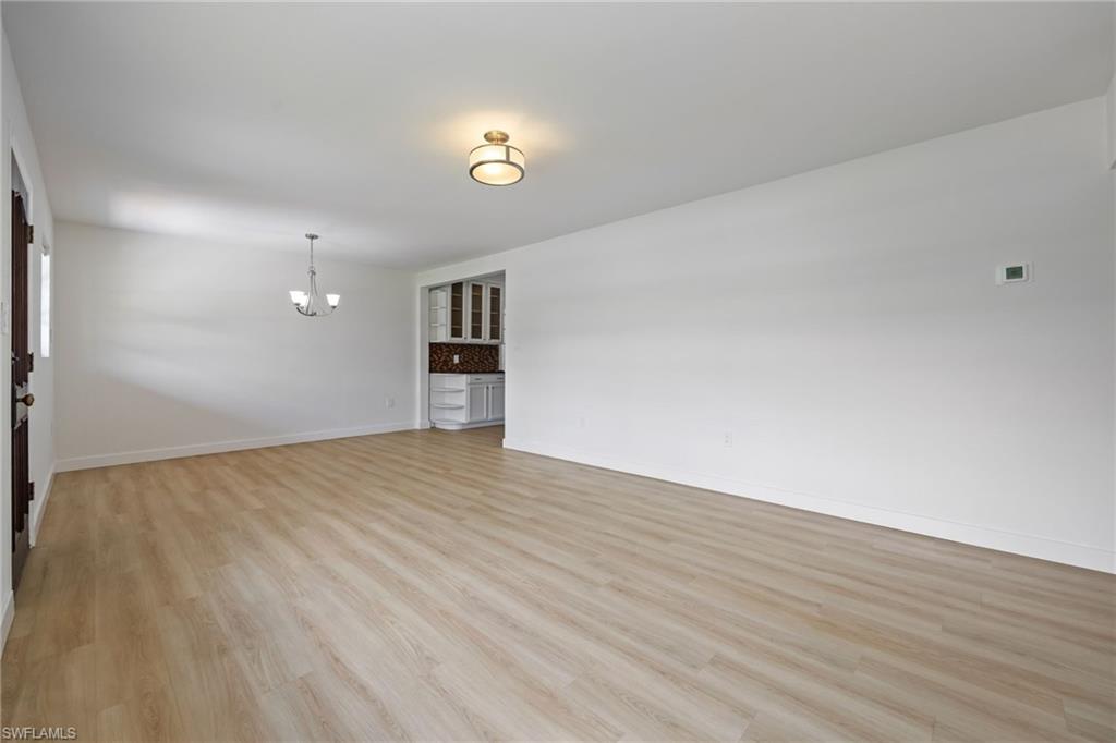 1575 Grace Ave Property Photo 3