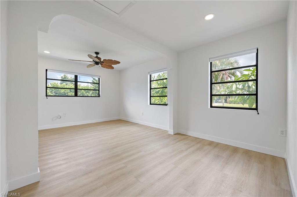 1575 Grace Ave Property Photo 4