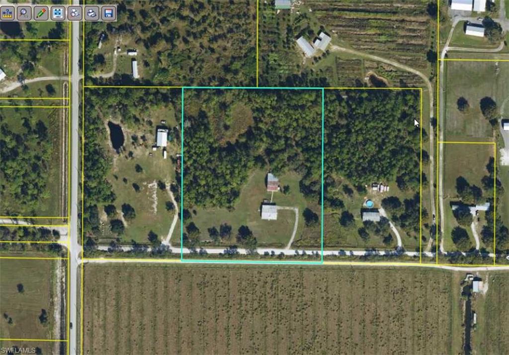 211 J4 Ranch Rd Property Photo 2