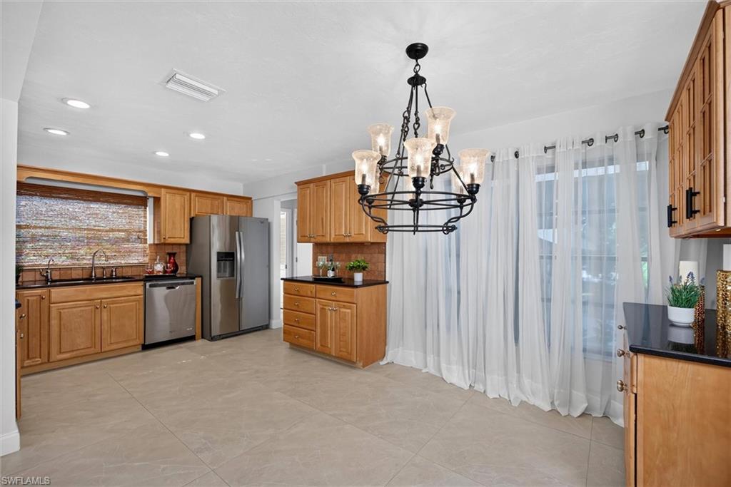 15853 Silverado Ct Property Photo 25