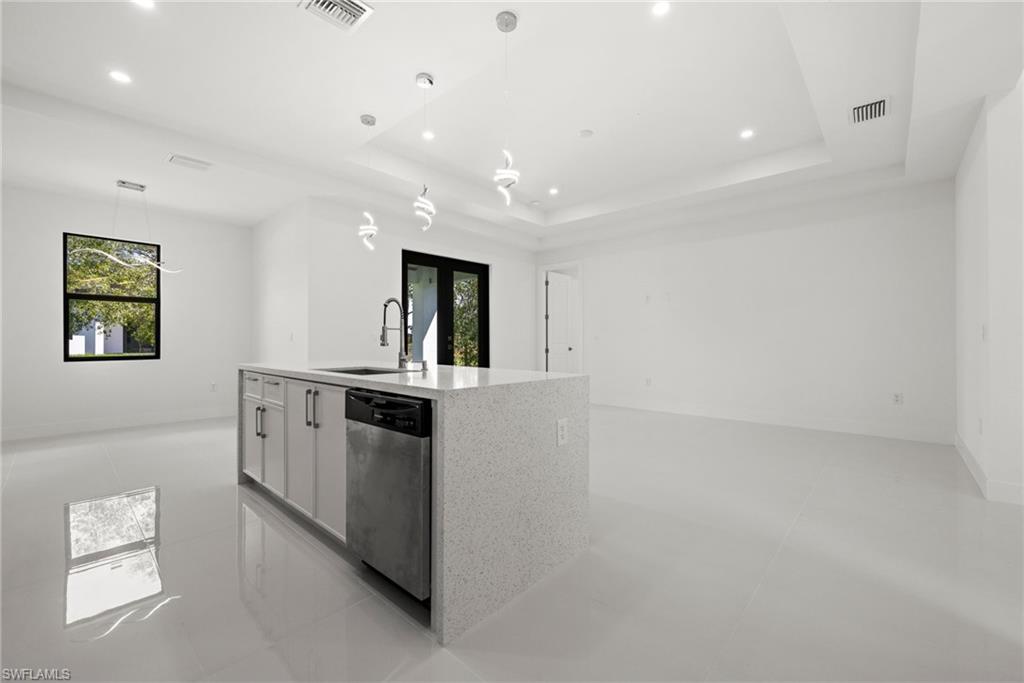 843 Bianca Ave S Property Photo 12