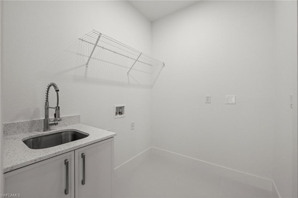 843 Bianca Ave S Property Photo 39