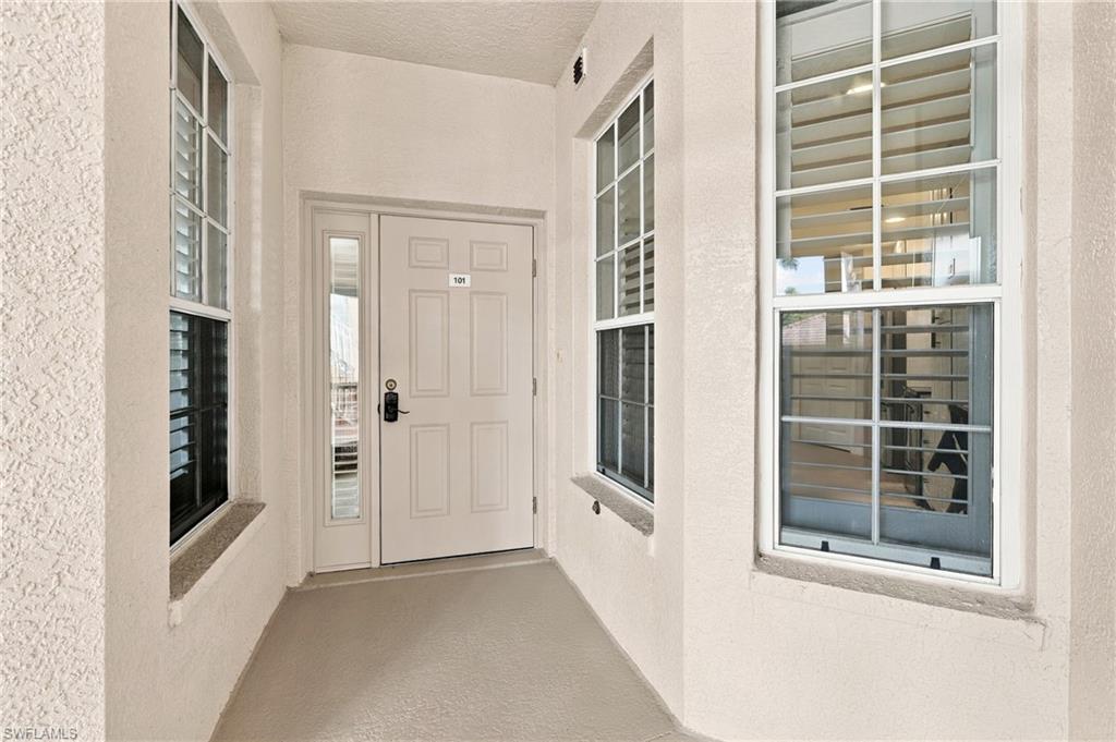 9160 Southmont Cv 101 Property Photo 6