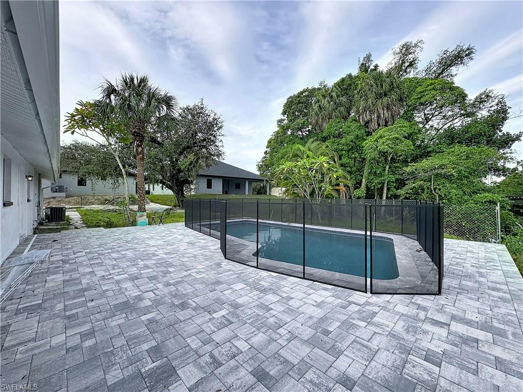 1400 Billie St Property Photo 26