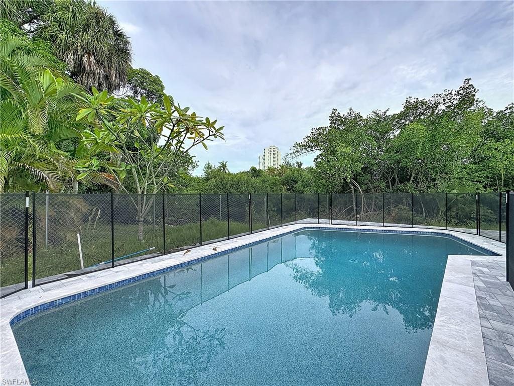 1400 Billie St Property Photo 29