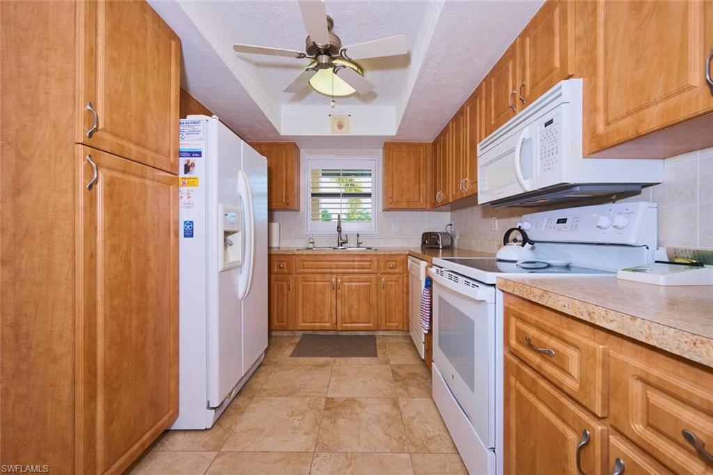 4515 Country Club Blvd 205 Property Photo 5