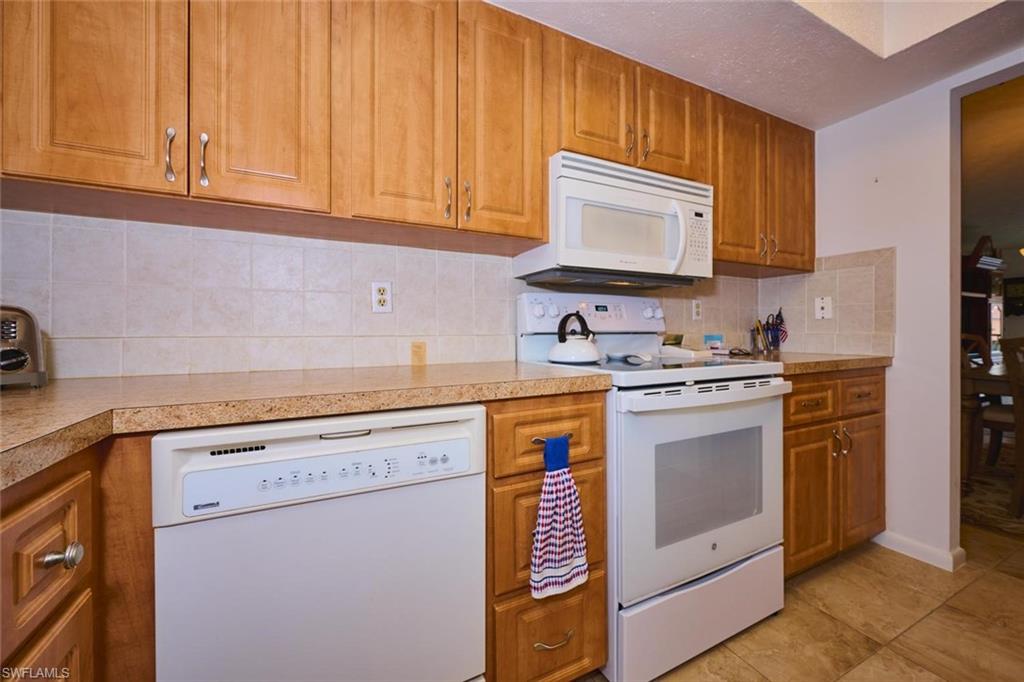 4515 Country Club Blvd 205 Property Photo 8