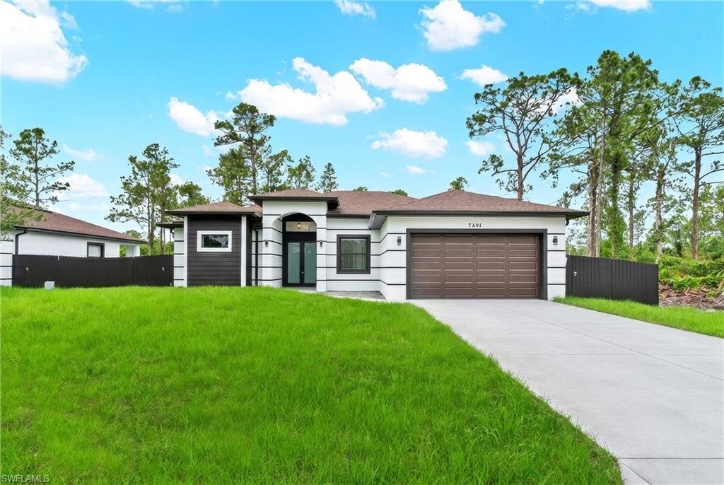 1049 Merry St E Property Photo 2