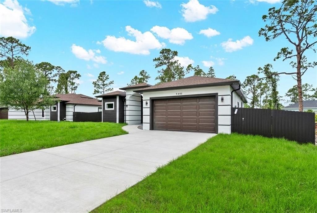 1049 Merry St E Property Photo 3