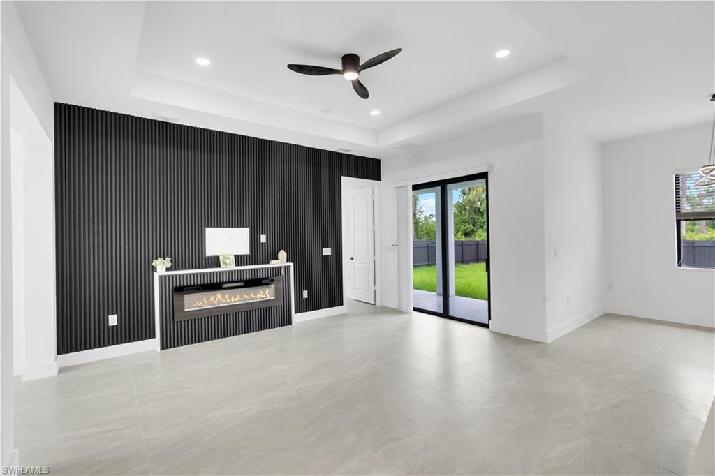 1049 Merry St E Property Photo 11