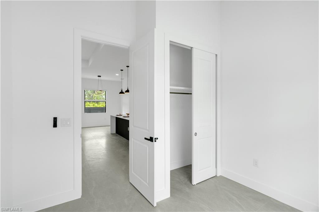 1049 Merry St E Property Photo 20