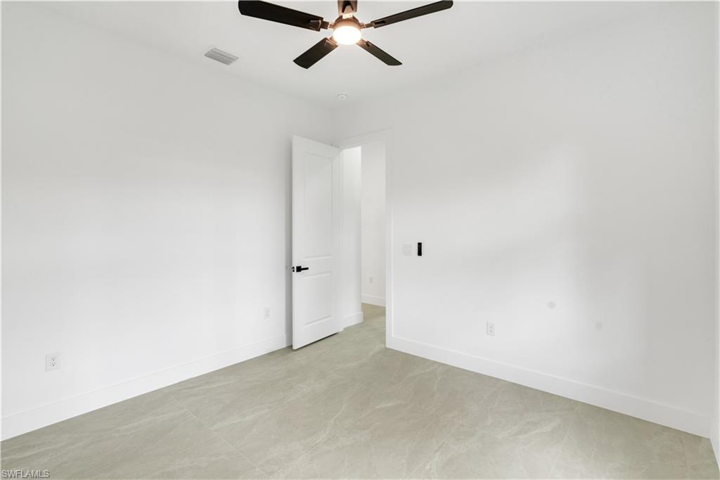1049 Merry St E Property Photo 27