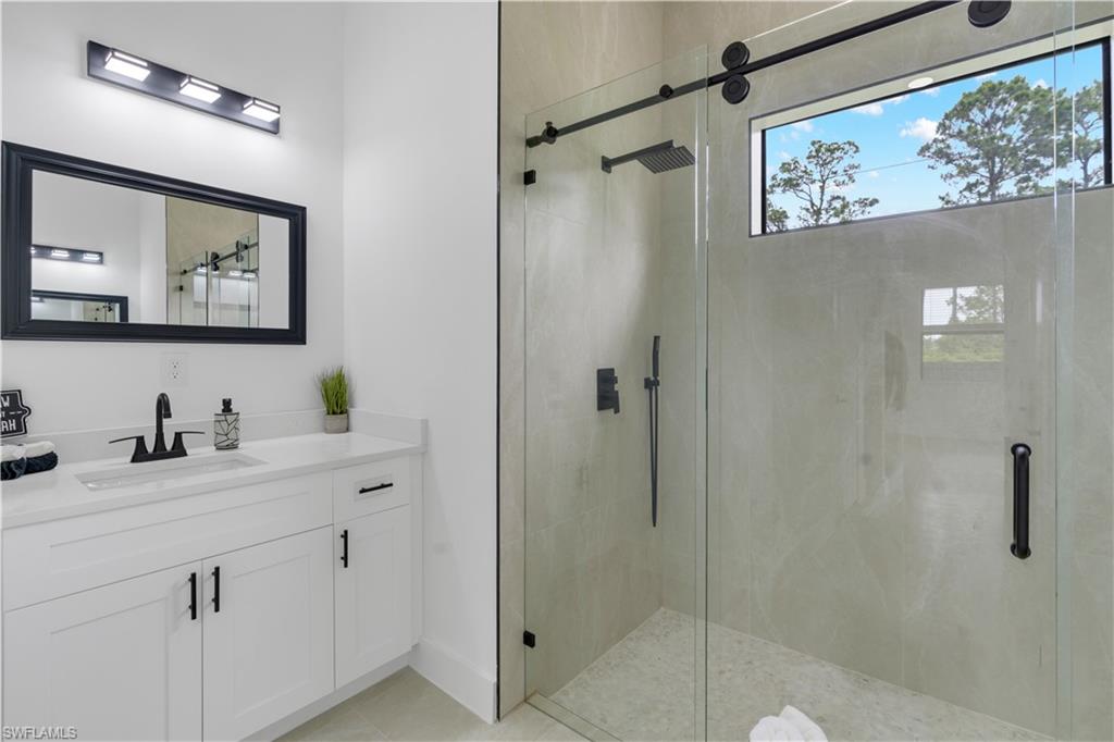 1049 Merry St E Property Photo 30