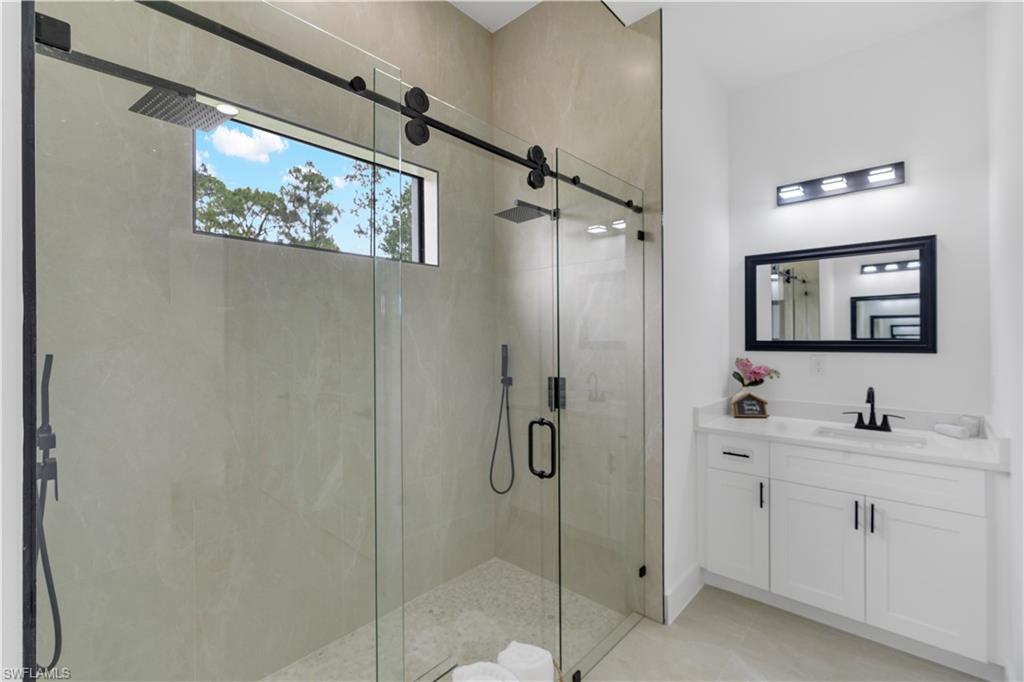 1049 Merry St E Property Photo 32