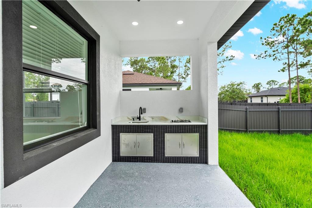 1049 Merry St E Property Photo 34