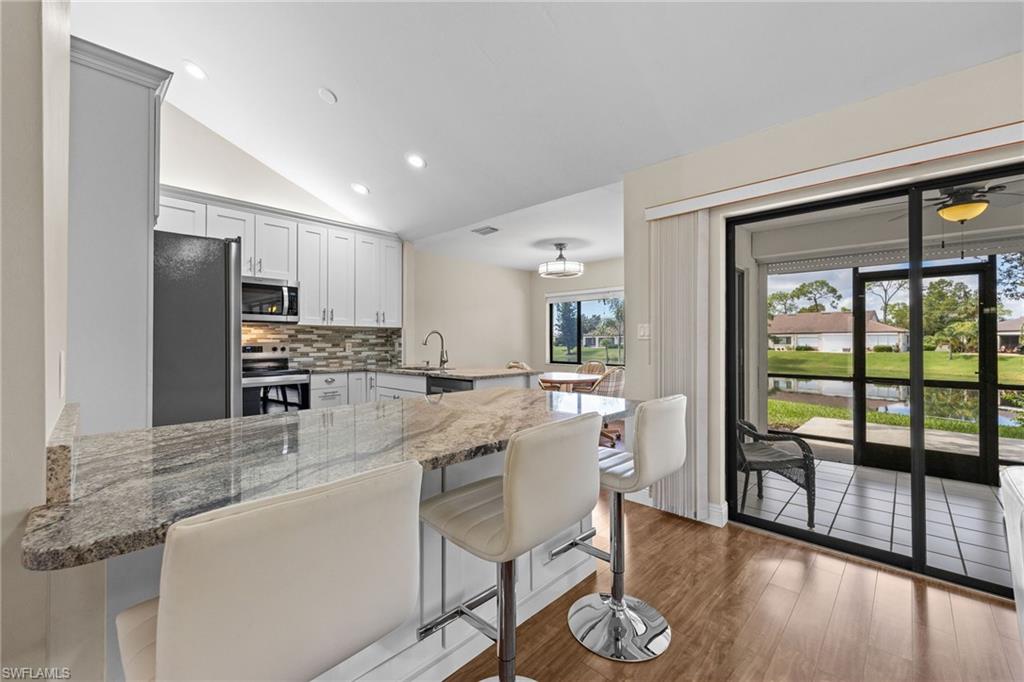 16928 Villas Sq Property Photo 3