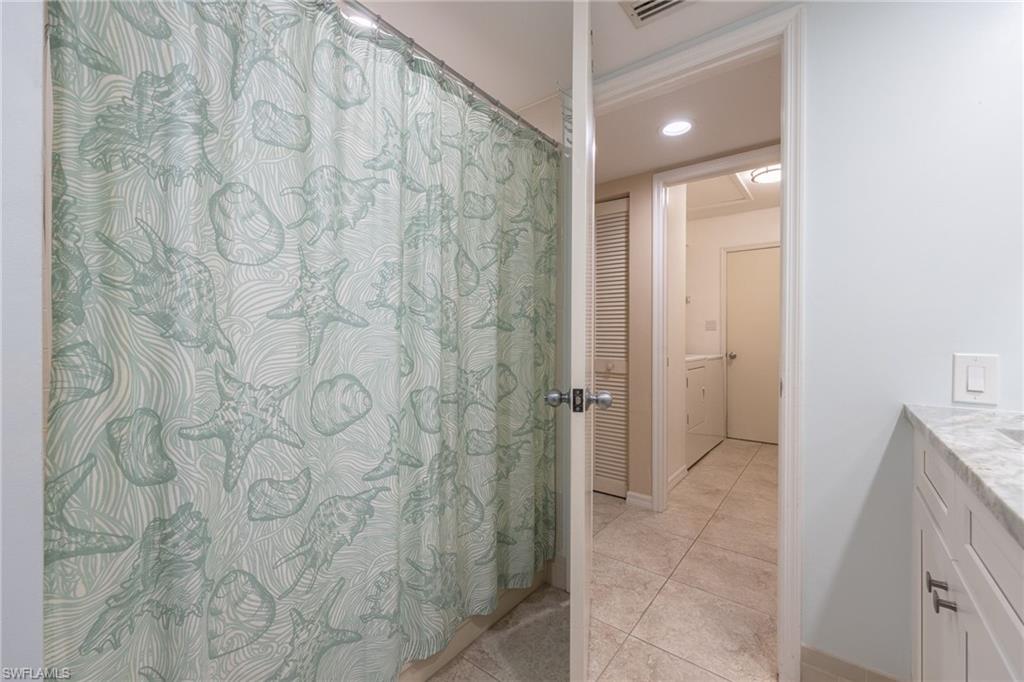 16928 Villas Sq Property Photo 28