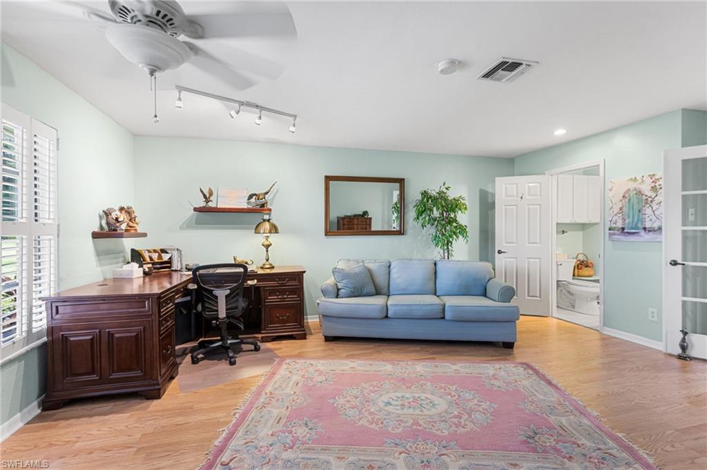 5767 Arvine Cir Property Photo 3