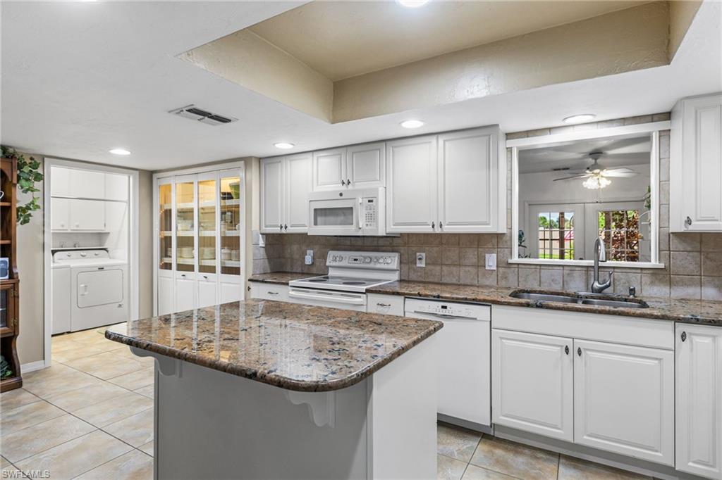 5767 Arvine Cir Property Photo 18
