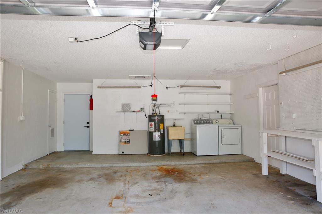 120 E Lake Dr Property Photo 25