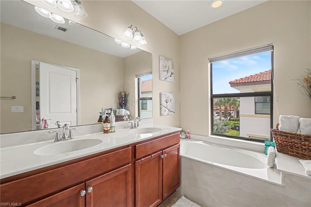 15831 Portofino Springs Blvd 101 Property Photo 16