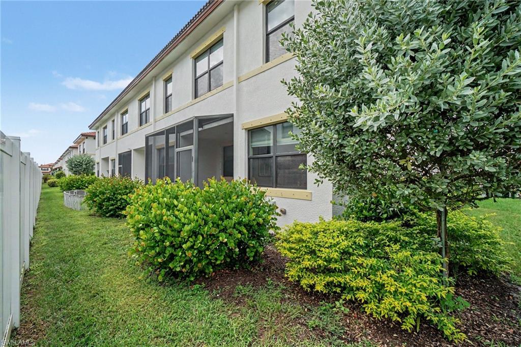 15831 Portofino Springs Blvd 101 Property Photo 23