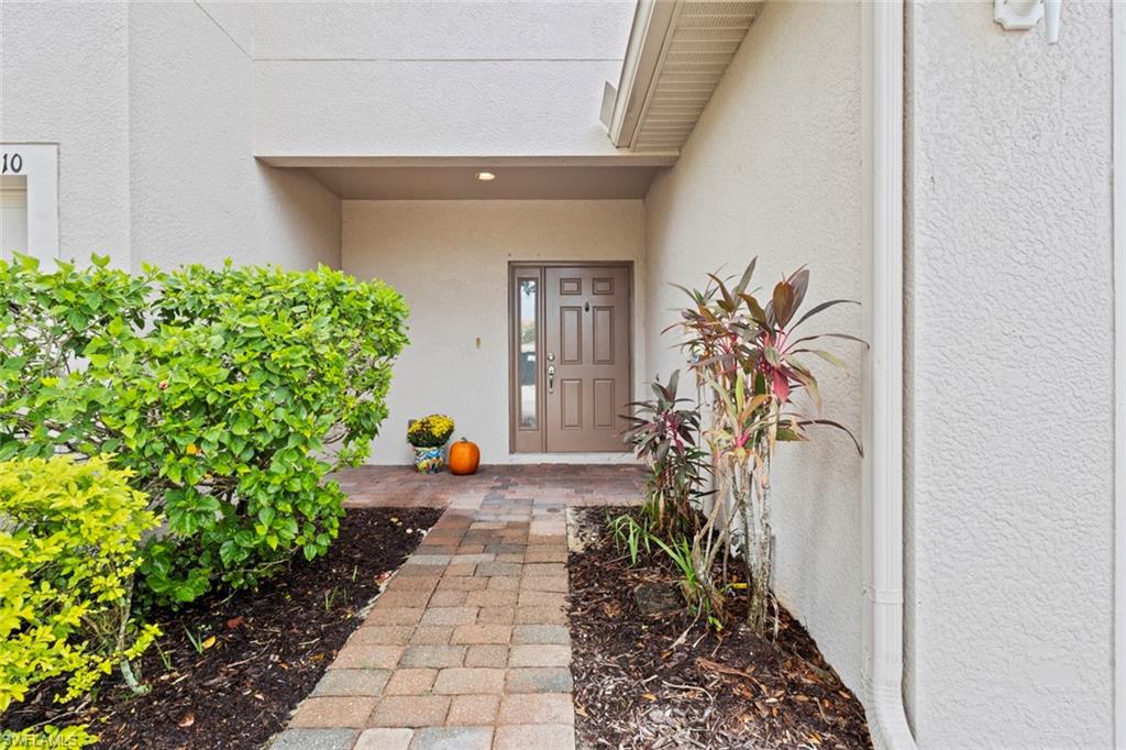 3908 Cherrybrook Loop Property Photo 4