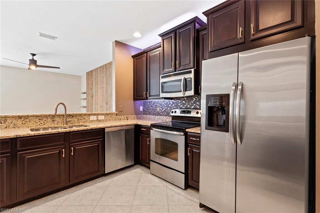 3908 Cherrybrook Loop Property Photo 6