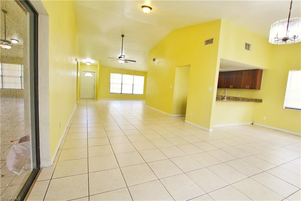 604 Weston Rd Property Photo 2