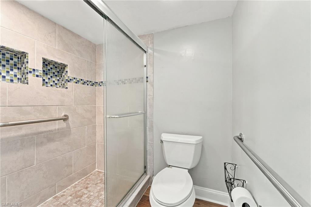 15477 Admiralty Cir 4 Property Photo 22