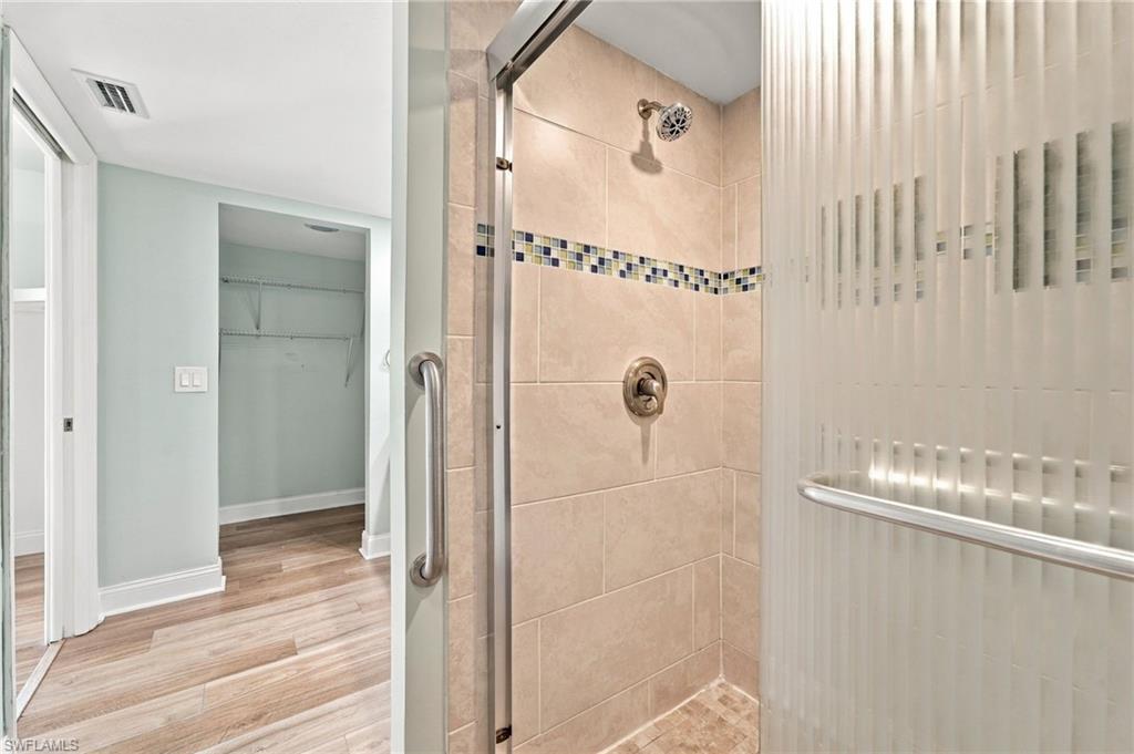 15477 Admiralty Cir 4 Property Photo 23
