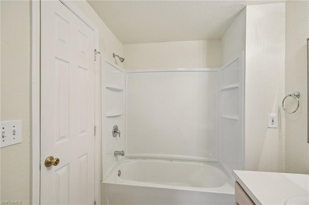 23580 Walden Center Dr 306 Property Photo 14