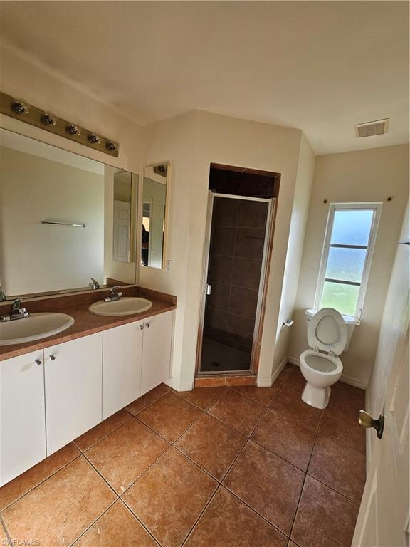 4526 Santa Barbara Blvd Property Photo 13