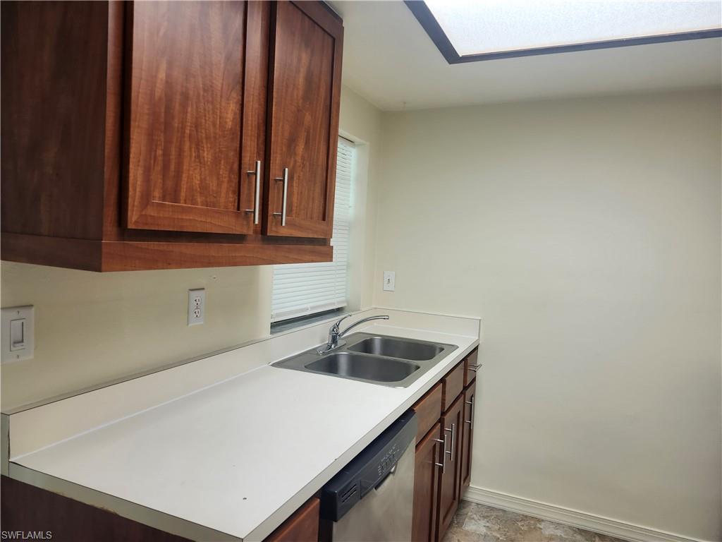 19136 Miami Blvd 140 Property Photo 10