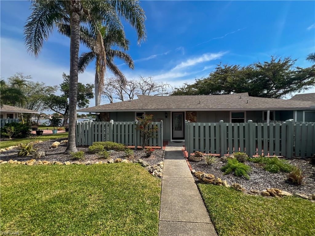 4305 Island CIR 4 Property Photo 1