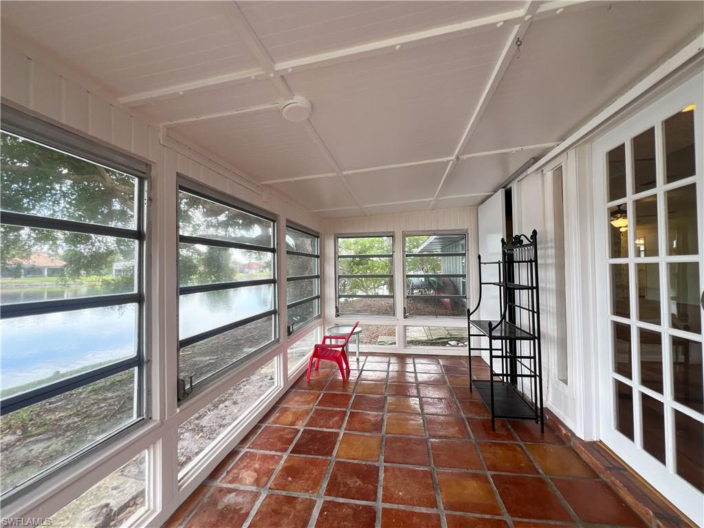 4305 Island Cir 4 Property Photo 6